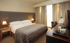 Southern Sun Hyde Park Sandton