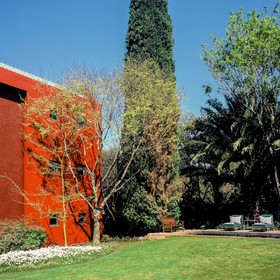 Ten Bompas Hotel
