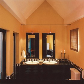 Ten Bompas Hotel