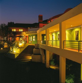 Ten Bompas Hotel