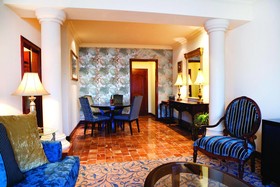 The Michelangelo Hotel