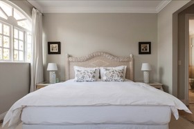 Treetops Retreat Hyde Park