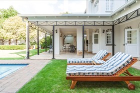 Treetops Retreat Hyde Park