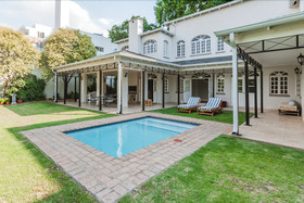 Treetops Retreat Hyde Park