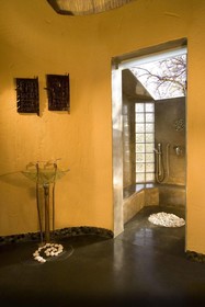 Pondoro Game Lodge