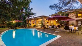Hotel Numbi and Garden Suites