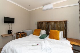 Woodpeckers Guest House