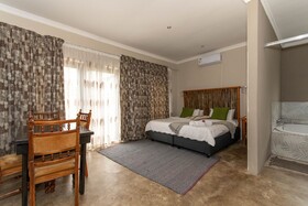 Woodpeckers Guest House