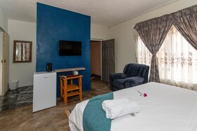 Woodpeckers Guest House