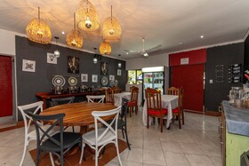 Woodpeckers Guest House