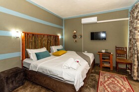 Woodpeckers Guest House