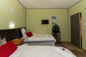 Woodpeckers Guest House