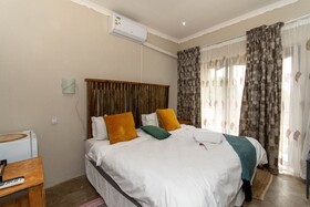 Woodpeckers Guest House