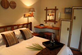 Bonamanzi Game Park Lalapanzi Camp