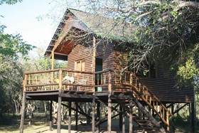 Bonamanzi Game Park Lalapanzi Camp
