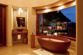 Thanda Safari