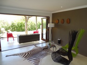 Bushglam Luxury Holiday Home