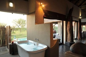 Ezulwini Game Lodge