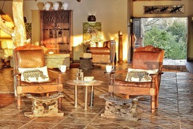 Kambaku Safari Lodge