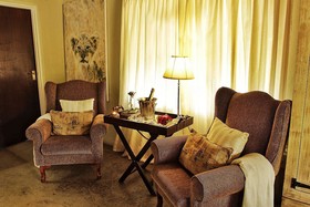 Kambaku Safari Lodge