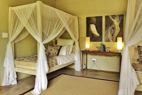 Kambaku Safari Lodge