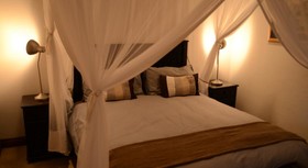 Khaya Ndlovu Safari Manor