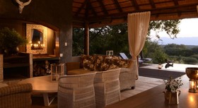 Khaya Ndlovu Safari Manor