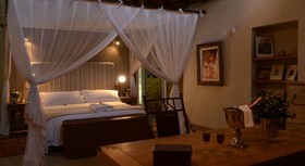 Khaya Ndlovu Safari Manor