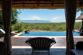 Khaya Ndlovu Safari Manor