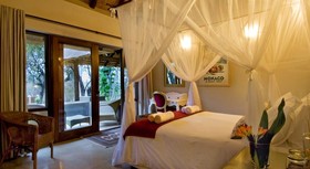 Khaya Ndlovu Safari Manor