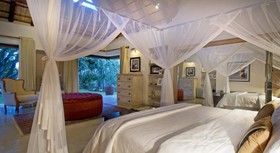 Khaya Ndlovu Safari Manor