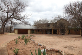 Lili Bush Guesthouse