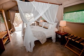 Little Africa Safari Lodge