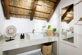 Nzenga Lodge