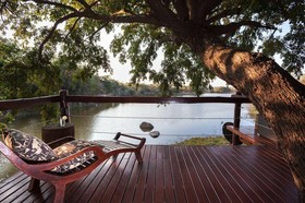 Thornybush Waterside Lodge