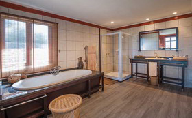 Kariega Game Reserve Ukhozi Lodge