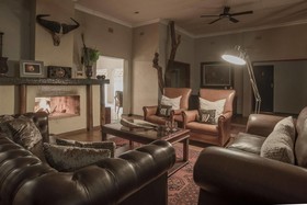 Shiduli Private Game Lodge