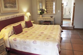 Chestnut Country Lodge