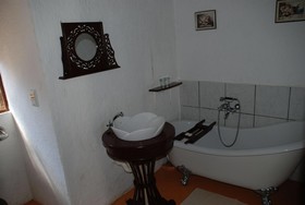 Royal Bakoena Lodge - Hamilton Parks