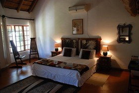 Royal Bakoena Lodge - Hamilton Parks