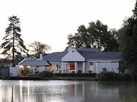 Broadlands Country House