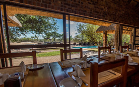 Gomo Gomo Game Lodge