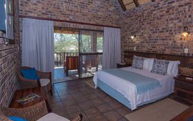 Gomo Gomo Game Lodge