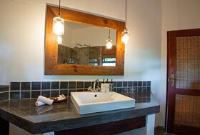 Tulela Safari Lodge