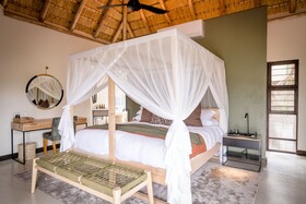 Tulela Safari Lodge