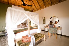 Tulela Safari Lodge