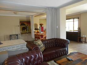 Meerkat Manor Guest House