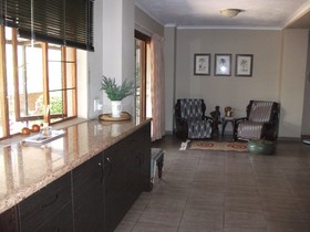 Meerkat Manor Guest House