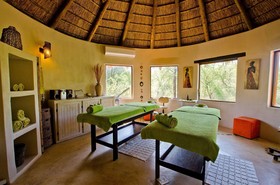 Tau Game Lodge
