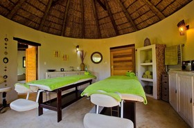 Tau Game Lodge